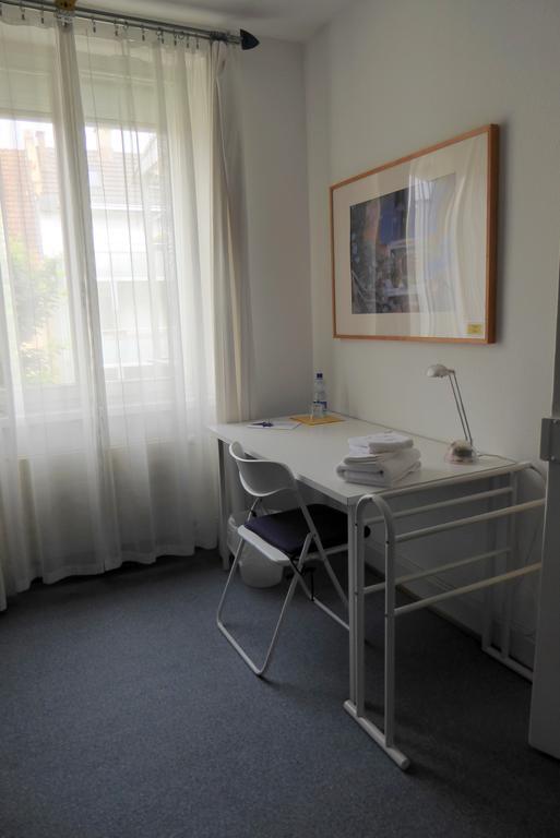B&B Schlettstadterstrasse Basel Eksteriør billede